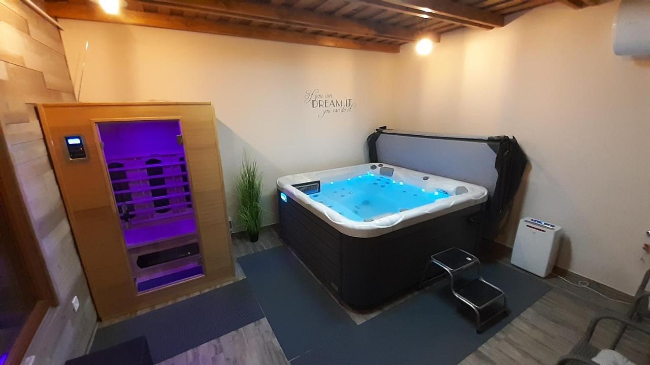 Alom Apartman Хайдусобосло Экстерьер фото